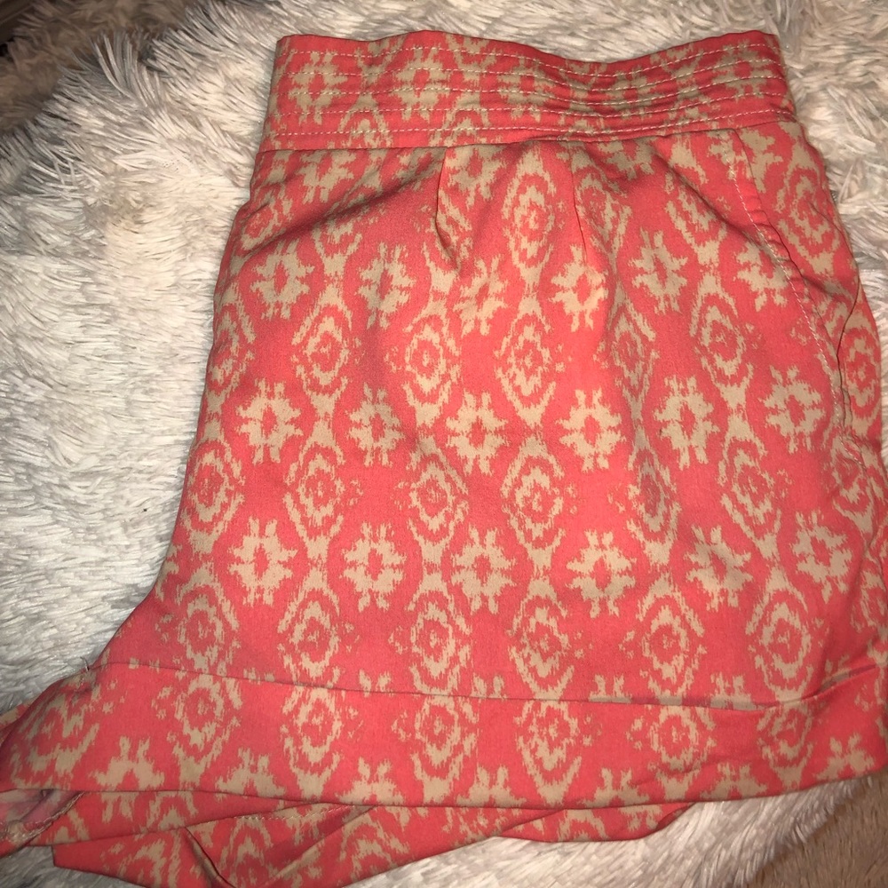 Fashion shorts size M